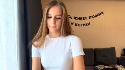 ZelmaMai webcam cam4 model stream image