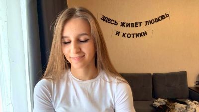 ZelmaMai webcam cam4 model stream image