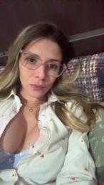 mia27nara webcam model stream image