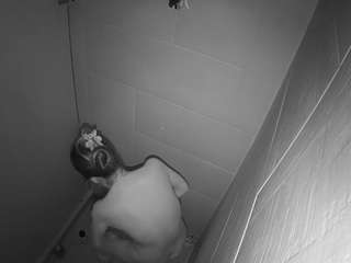 voyeurcam-jb-shower-1 webcam model stream image