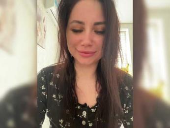 Y_Leiki webcam model stream image