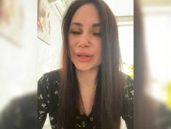 Y_Leiki webcam model stream image