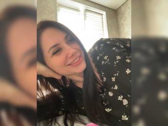 Y_Leiki webcam bongacams model stream image