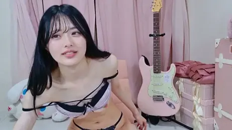 Megu-mimi webcam model stream image