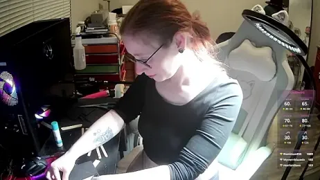 LilyFoxxx webcam model stream image