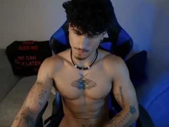 thomas_fit1 webcam model stream image