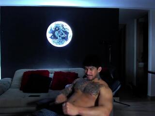 Dammian Miller webcam model stream image