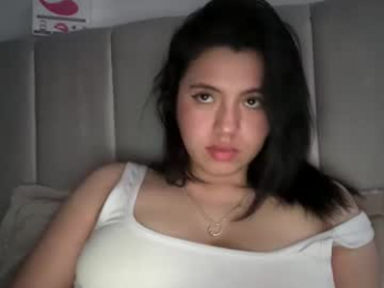 ella_aq webcam model stream image