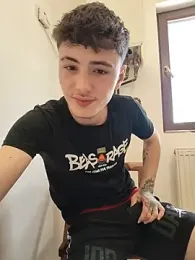 denysio89 webcam model stream image