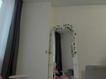 _EUPHORIA_ webcam model stream image