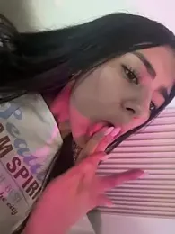 Lilybeeth webcam stripchat model stream image