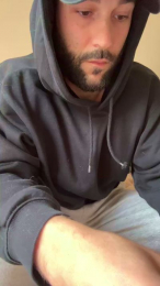 Roylarry webcam model stream image