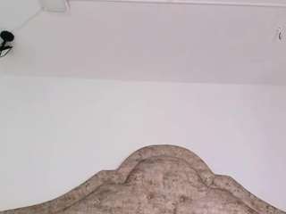 victoria-adams14 webcam model stream image