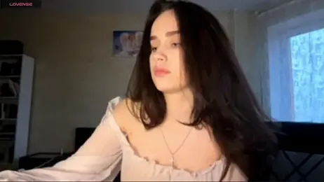 Quiet_luxury webcam model stream image