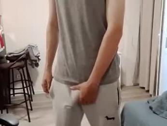 greonn webcam model stream image