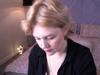 AmaraNights webcam model stream image