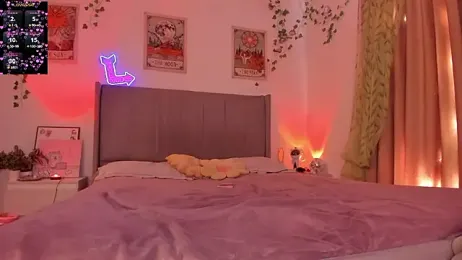 Whitekitty-exe webcam stripchat model stream image