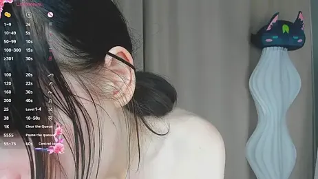 Honeey_Beee webcam model stream image