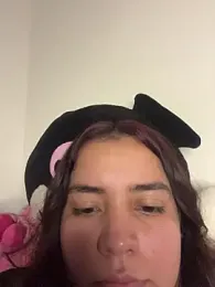 Ema_kraus webcam model stream image