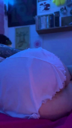 Yazmin22 webcam model stream image