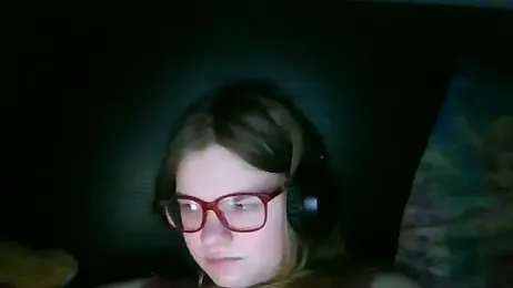 Moonolighta webcam model stream image