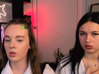 isla-dior webcam model stream image