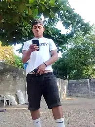 HOTRAINYGOLDEN webcam model stream image