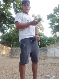 HOTRAINYGOLDEN webcam model stream image