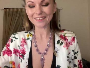 LilithNewdawn webcam model stream image