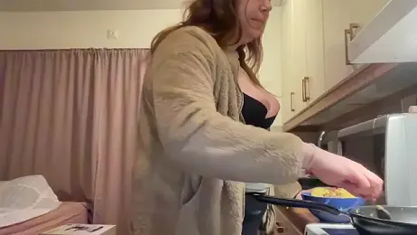 cumwithmee3 webcam model stream image