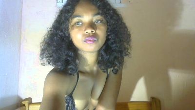 Isah2026 webcam model stream image