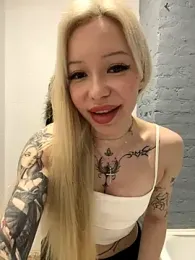 babydolll webcam model stream image