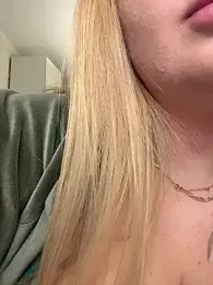 OdriOlsens webcam model stream image