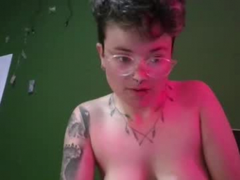 megan_coop3r_ webcam model stream image