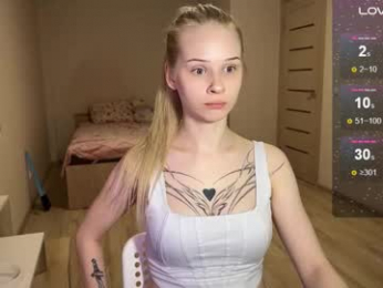 sweetielis webcam model stream image