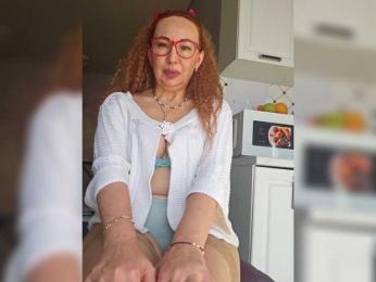 Pink-Lips webcam bongacams model stream image