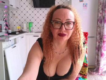 Pink-Lips webcam model stream image