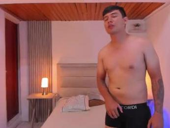 twogirls2boys webcam chaturbate model stream image