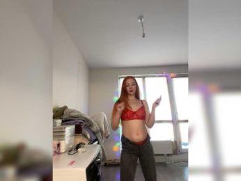 radianttwoX webcam bongacams model stream image