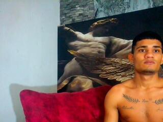 Dylann Brown webcam model stream image