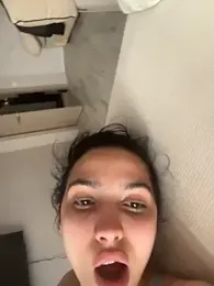 LeslyJouretdy webcam model stream image