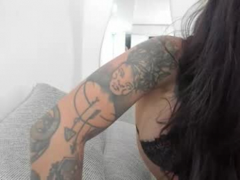 petitealejats webcam model stream image