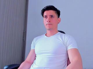 Ryan Pearson webcam model stream image