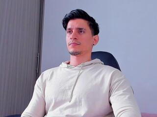 Ryan Pearson webcam model stream image