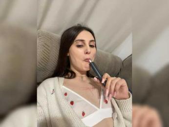 Assiyaa webcam model stream image