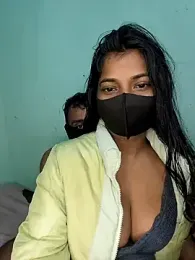 renu_143 webcam model stream image