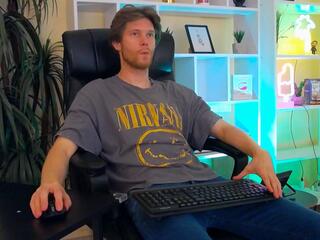 Enzo Oret webcam model stream image
