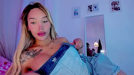 _viioletweekend_ webcam stripchat model stream image