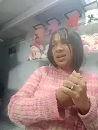 VivienAndClark webcam model stream image