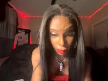 luvvlee webcam model stream image